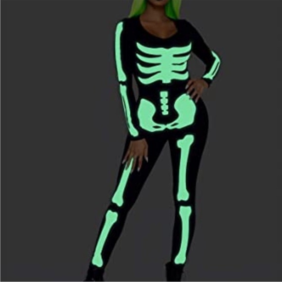 Leg Avenue Glow In The Dark Skeleton Bodysuit Halloween Costume - Picture 4 of 15